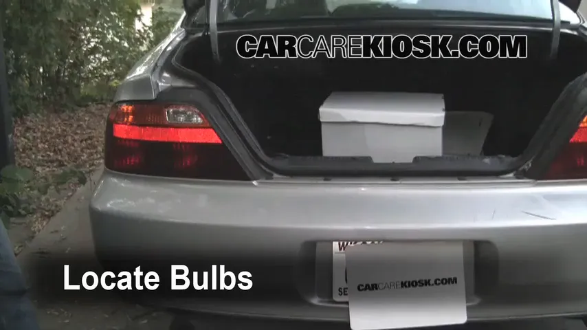 1999 Acura TL 3.2L V6 Lights Tail Light (replace bulb)